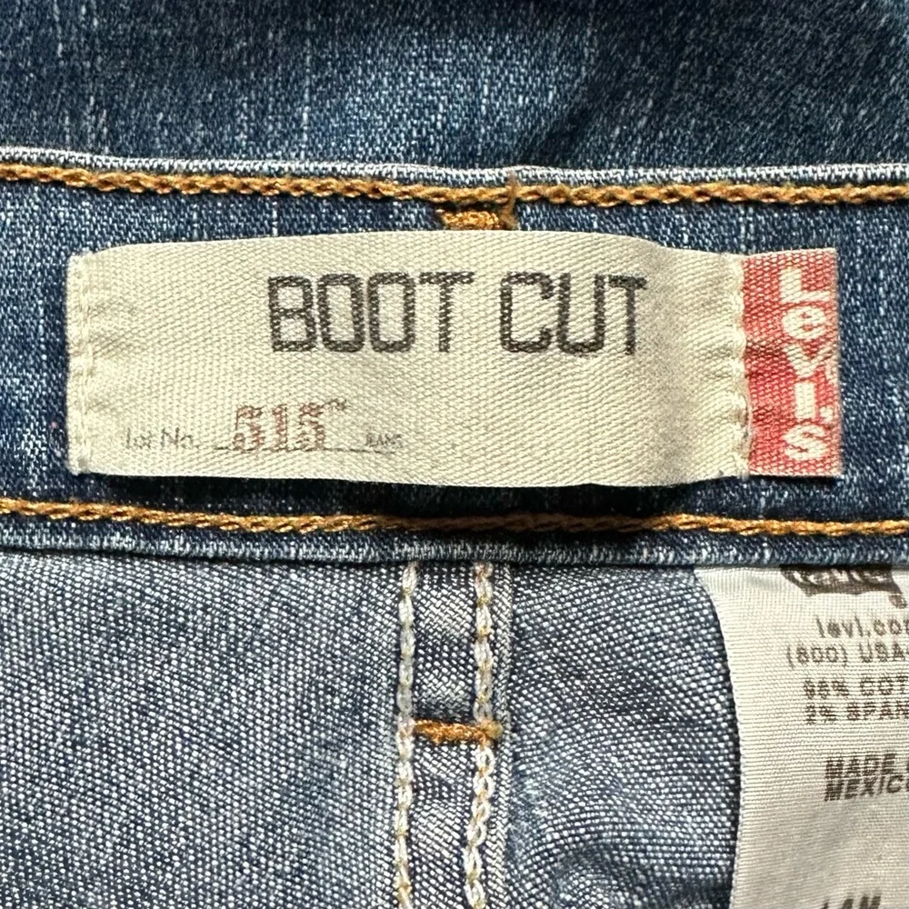 Levi’s 515 Boot Cut Stretch Medium Wash Jeans